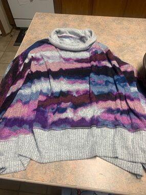 Westbound Lightweight sweater (new without tags)